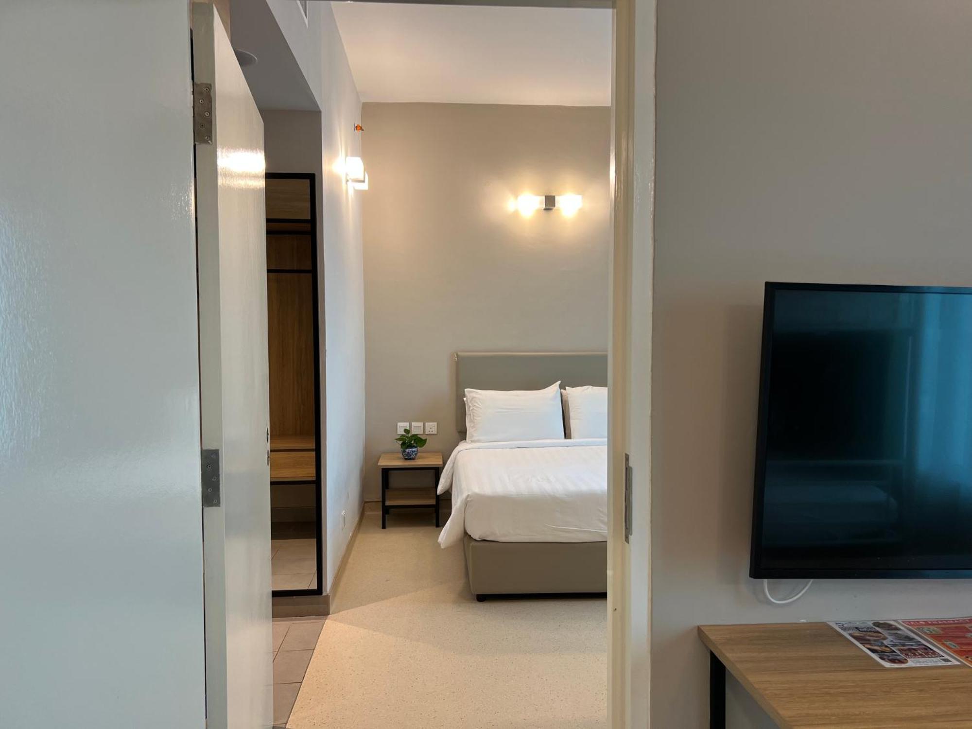 Serapi Verdure Hotel Кучинг Экстерьер фото