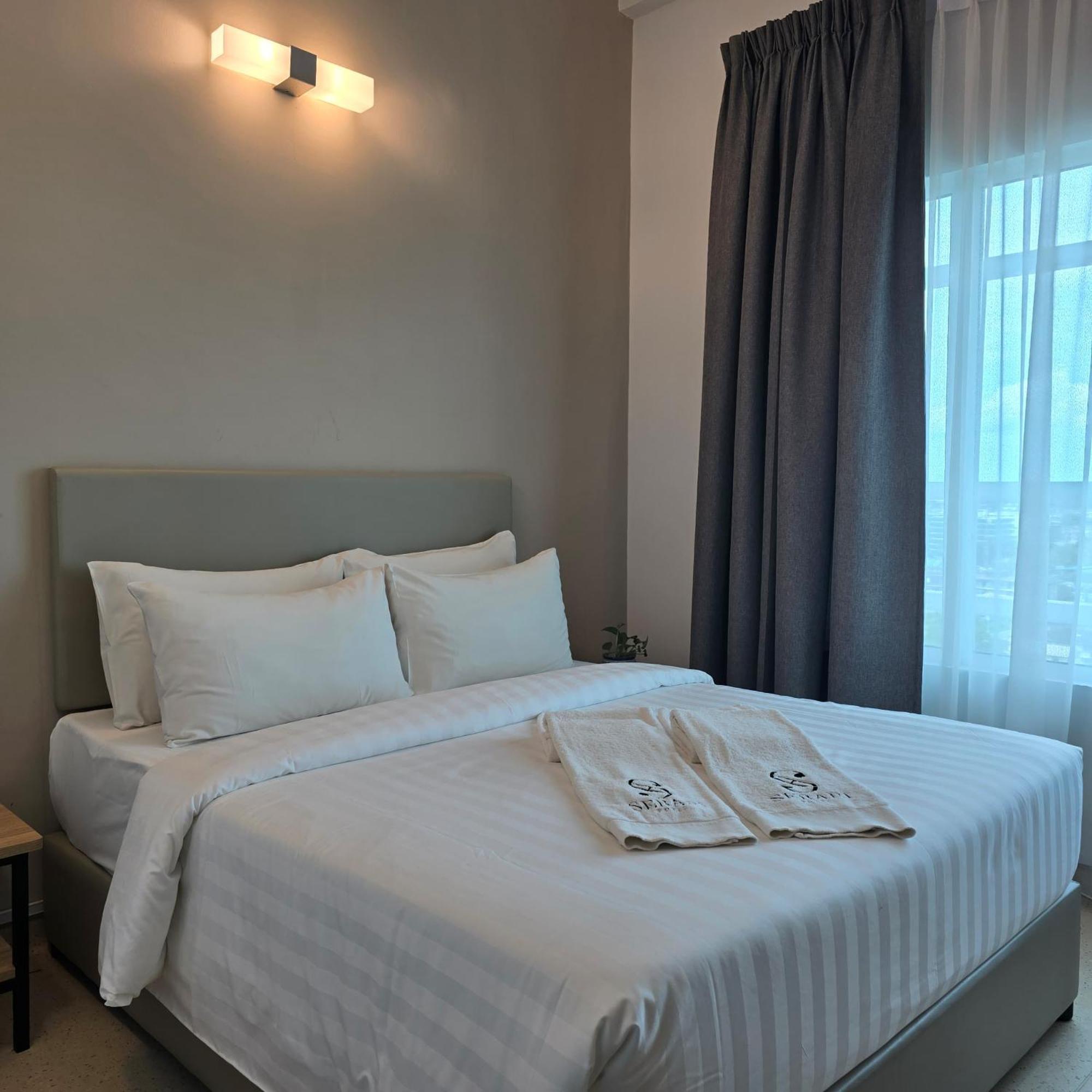 Serapi Verdure Hotel Кучинг Экстерьер фото