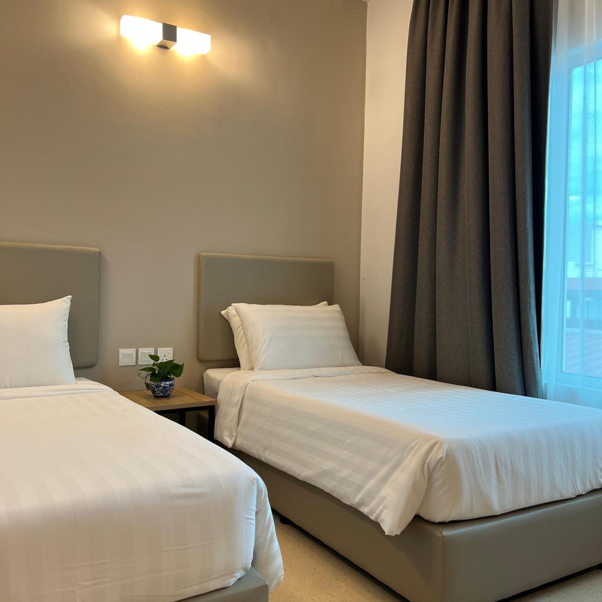 Serapi Verdure Hotel Кучинг Экстерьер фото